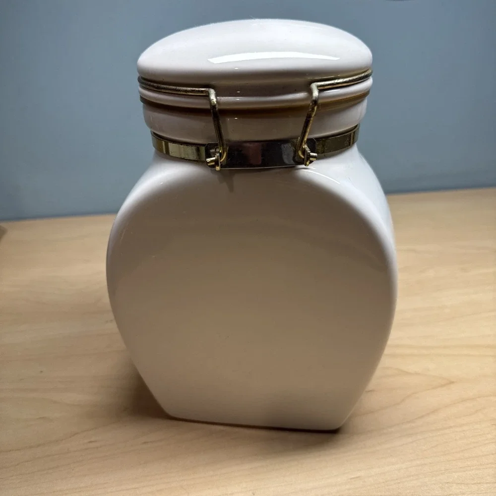 Vintage European Coffeehouse Collection White & Gold Ceramic Canister 8 3/8